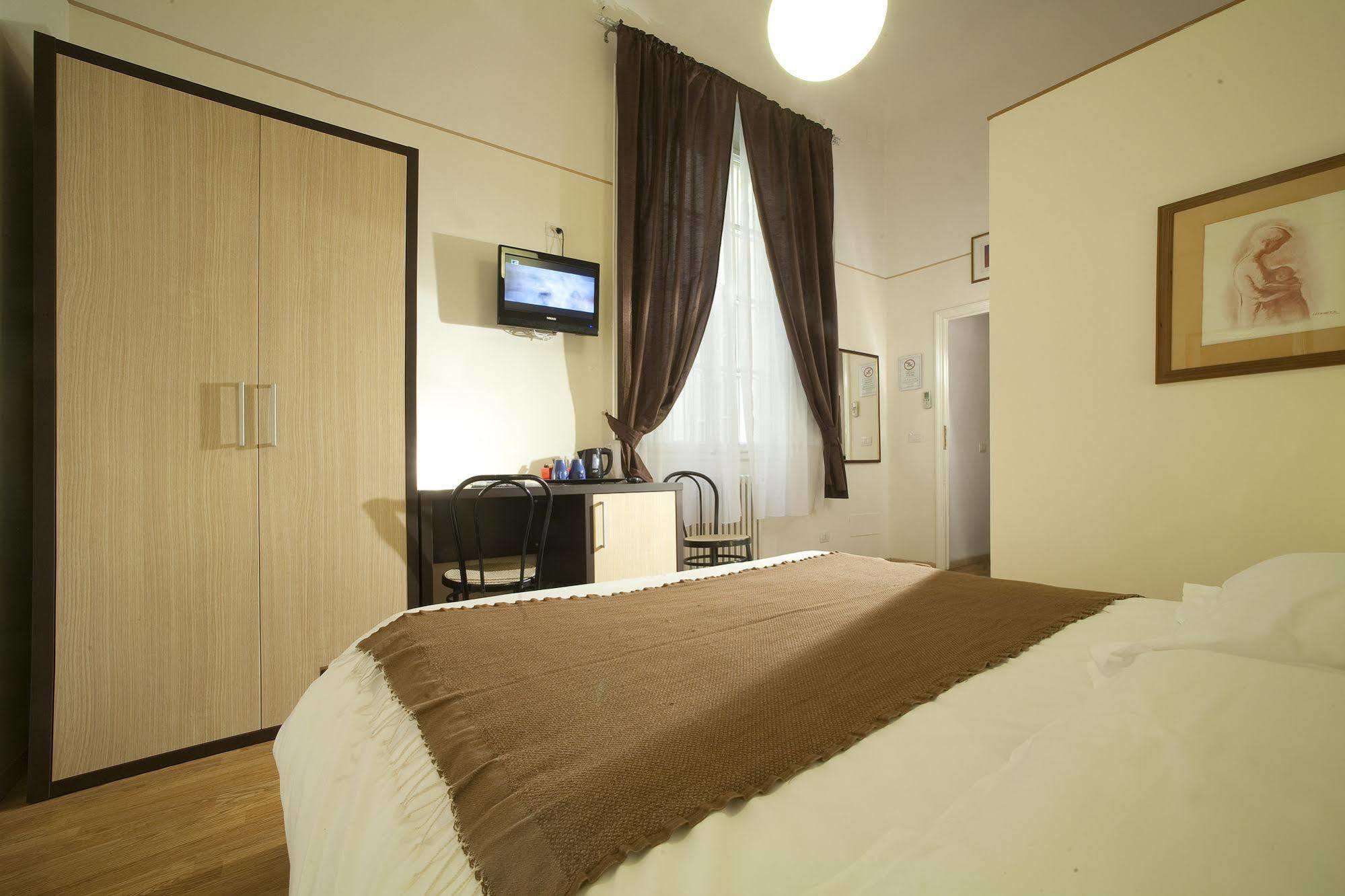 Residenza Th Battistero Affittacamere 2*